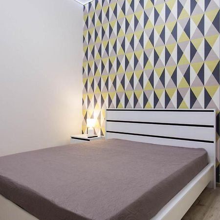Modern Apartments In The Centre - Kuznechna Str. 26/4 Charków Zewnętrze zdjęcie