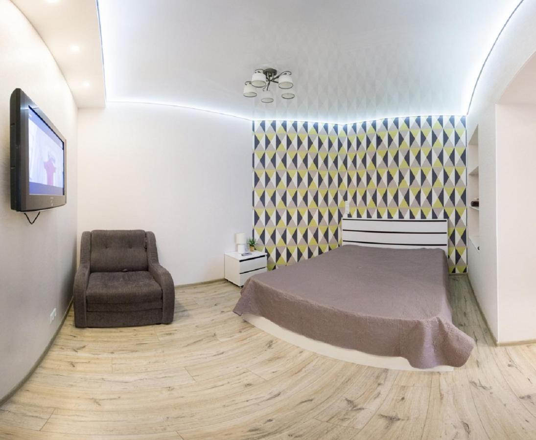 Modern Apartments In The Centre - Kuznechna Str. 26/4 Charków Zewnętrze zdjęcie